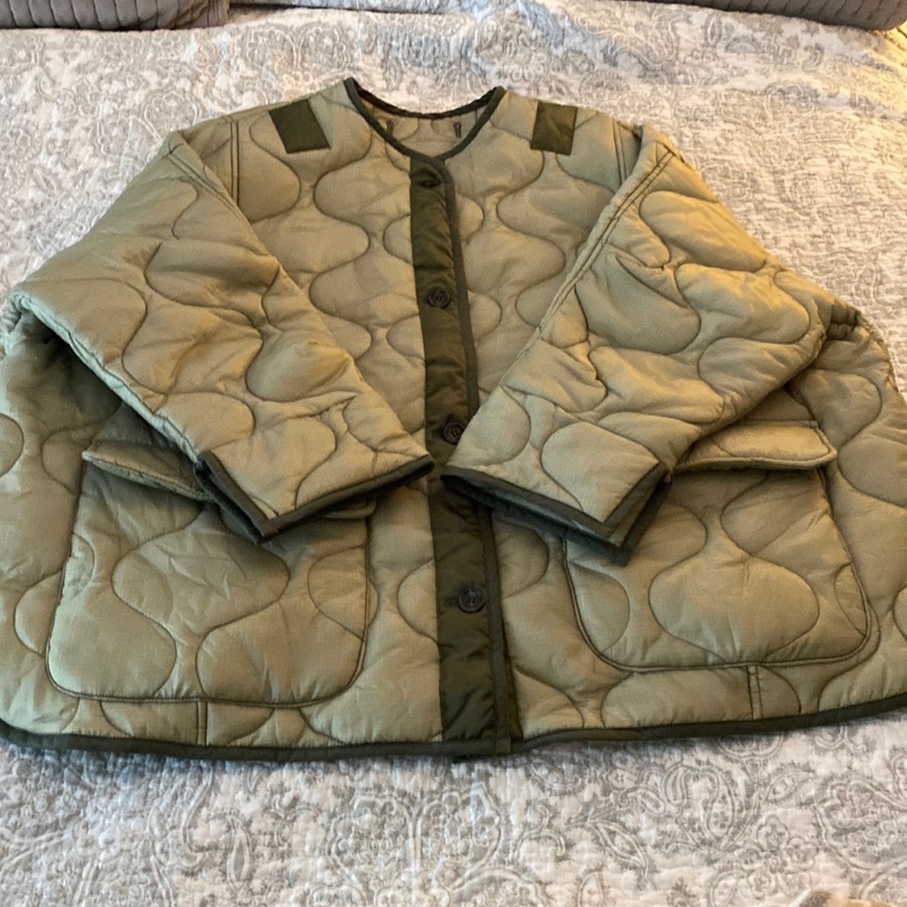 The Frankie Shop Green Bomber Puffer Jacket